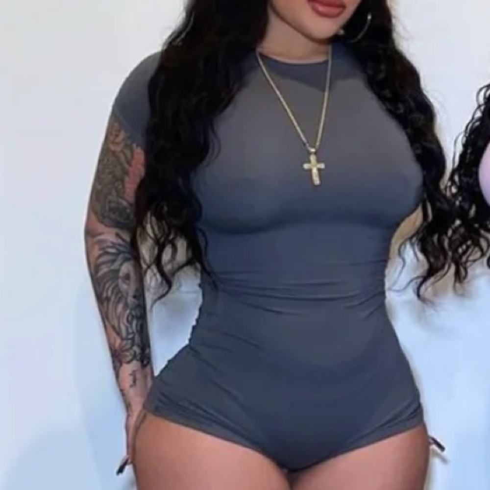 Grey shorts romper XS